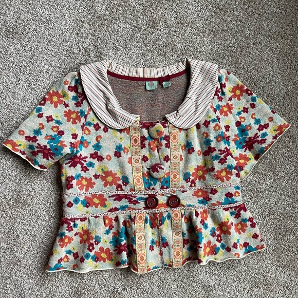Anthropologie Sweaters - Anthropologie vintage inspired floral sweater